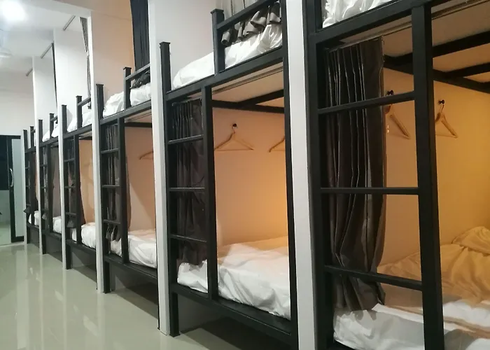 Backpack Station Hostal *